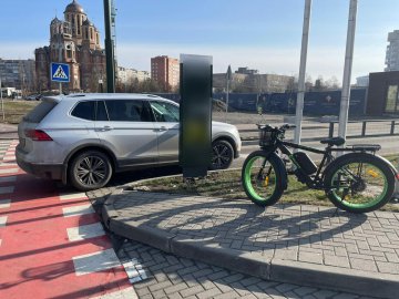 У Луцьку на Соборності збили велосипедиста: він – у реанімації. ФОТО