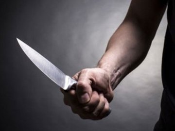 Волинянин вдарив ножем у живіт рідного батька