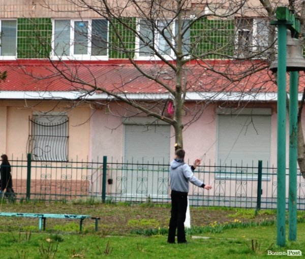 Під час хресної ходи у Луцьку окропили навіть мормонів