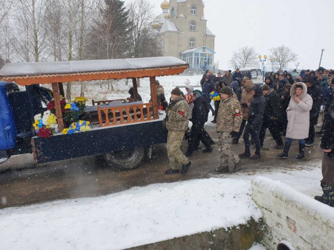 Навіки 31: під Луцьком попрощалися із Героєм Павлом Ткачуком