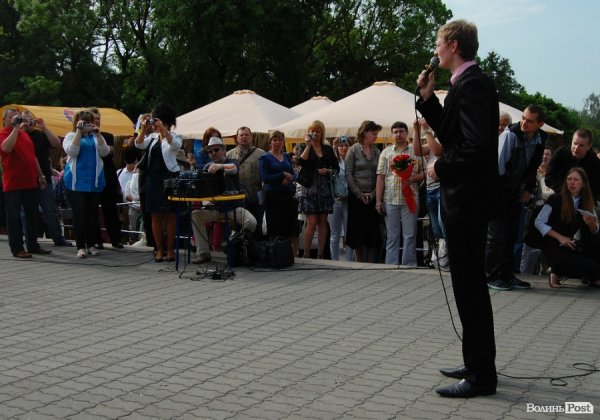 У Волинському національному університеті вітали магістрів