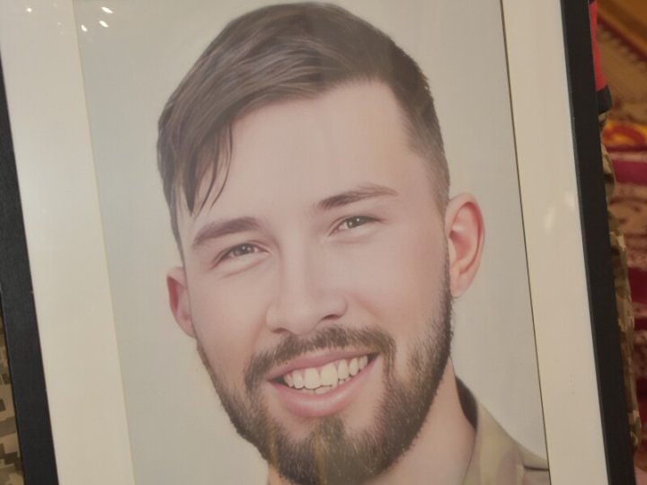 Бойовий виліт став останнім: у Луцьку попрощалися з 25-річним льотчиком Ярославом Сачиком