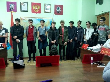 Росіяни планують укріпити оборону Криму «москвичами», «пітерцями» та строковиками, – розвідка