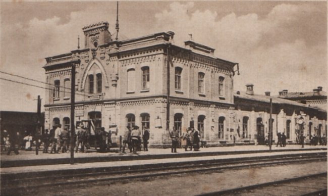 Залізничний вокзал в Рівному, 1914 р.