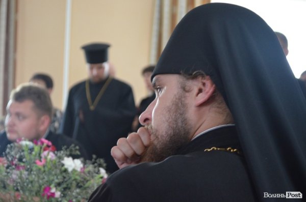 Випускникам богословської академії у Луцьку дипломи вручав патріарх Філарет. ФОТО