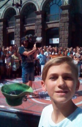 Хлопець з Луцька став переможцем  у «Караоке на Майдані». ФОТО