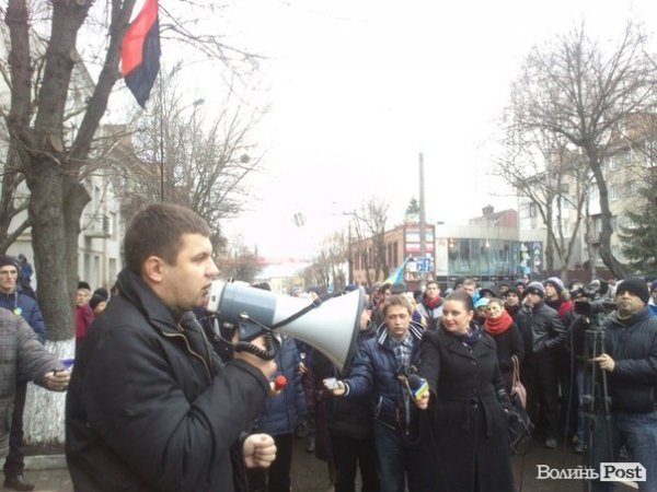 П'ятий день Нового Майдану у Луцьку. ФОТО