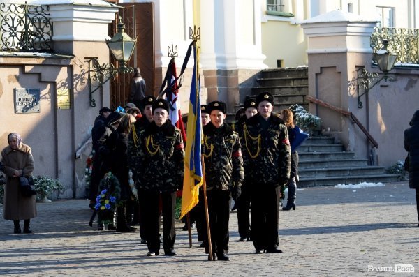 Луцьк провів в останню путь Героя АТО Валерія Марцинюка. ФОТО 