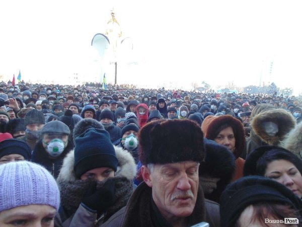Волинська ОДА: штурм, який не відбувся. ФОТОРЕПОРТАЖ