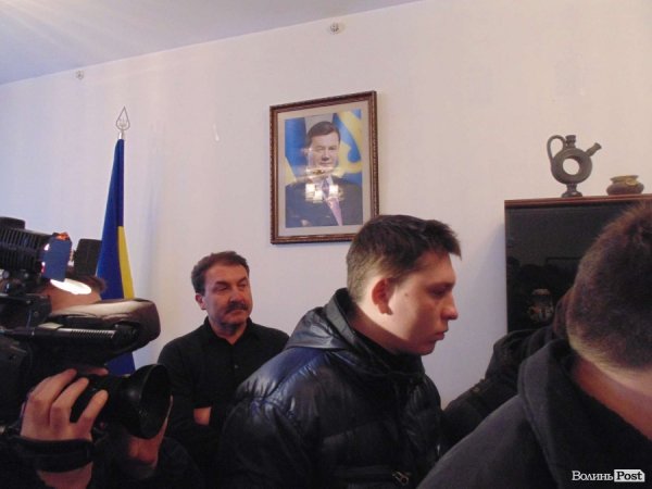 Волинська ОДА: штурм, який не відбувся. ФОТОРЕПОРТАЖ