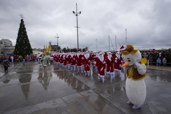 У Ялті ‒ парад Дідів Морозів. ФОТО