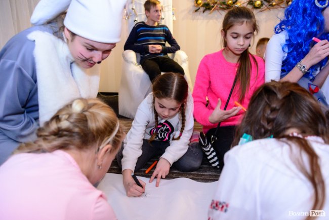 «Головне – нас не забувають»: компанія «СКФ Україна» влаштувала для дітей загиблих воїнів новорічну казку. ФОТО*