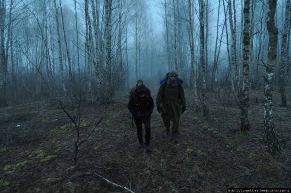 Але час підганяв... Виходимо. На годиннику 14: 00, за нашими розрахунками в 20: 00 ми вже повинні бути в Прип'яті
