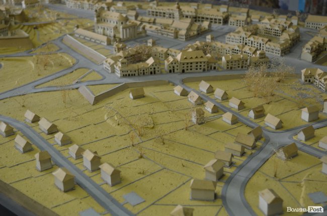 Повстанські пісні, зізнання в любові і до чого тут ва(Зе)лін: як на Волинь Порошенко приїздив. ФОТОРЕПОРТАЖ