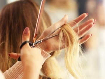 Чому сьогодні не можна стригтися: прикмети і забобони