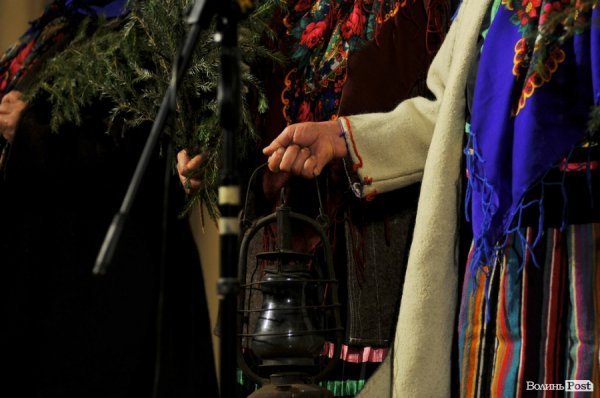 Фото з фестивалю вертепів у Луцьку