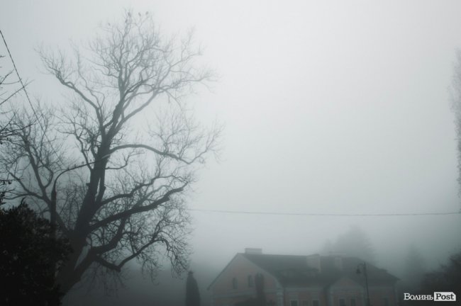 Туманний Луцьк: неймовірні фото 