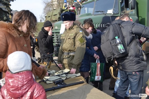 У Луцьку - благодійний  «масляний» ярмарок. ФОТО