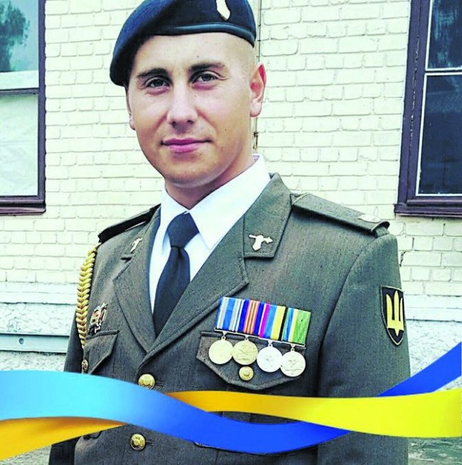 Волинян просять допомогти мамі волинського атовця, в якої згоріла хата