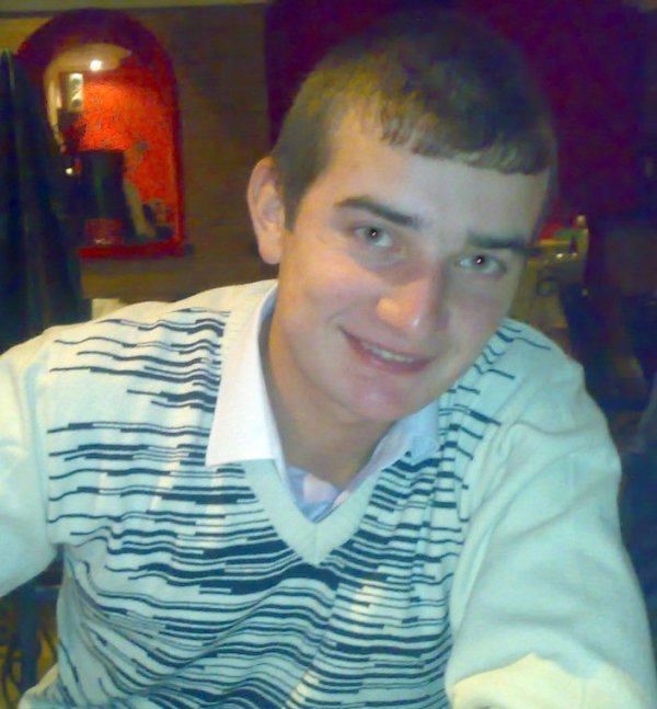 Луцька міліція просить допомоги в пошуках юнака. ФОТО