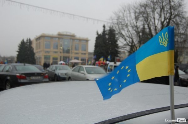 У Луцьку відбувся автопробіг за Європу. ФОТО