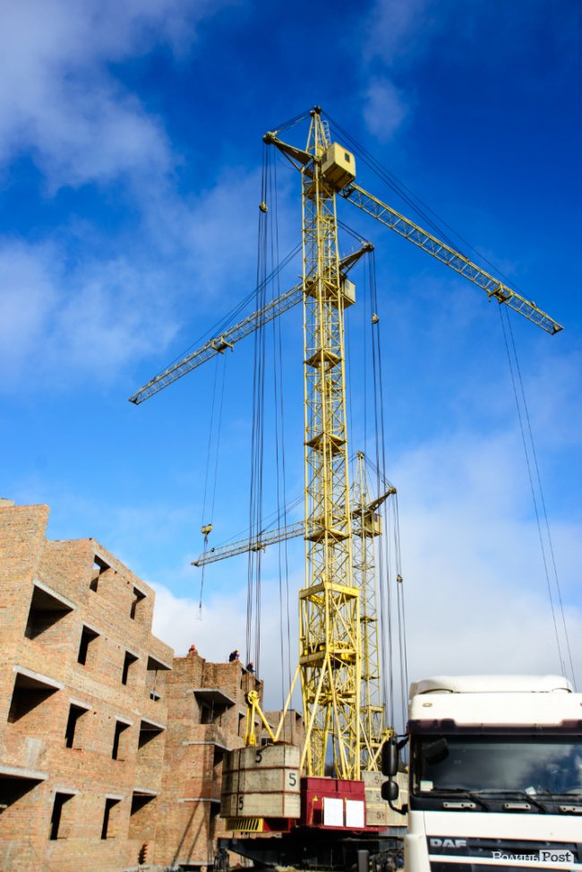 У Луцьку продовжує «рости» яскравий ЖК «Caramel Residence». ФОТО*