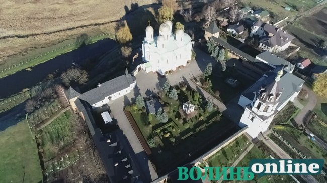 На території волинського монастиря виявили гелікоптерний майданчик для церковної еліти. ФОТО. ВІДЕО