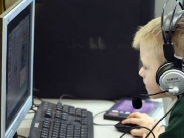 Китай надасть українським школам 23 тисячі комп’ютерів