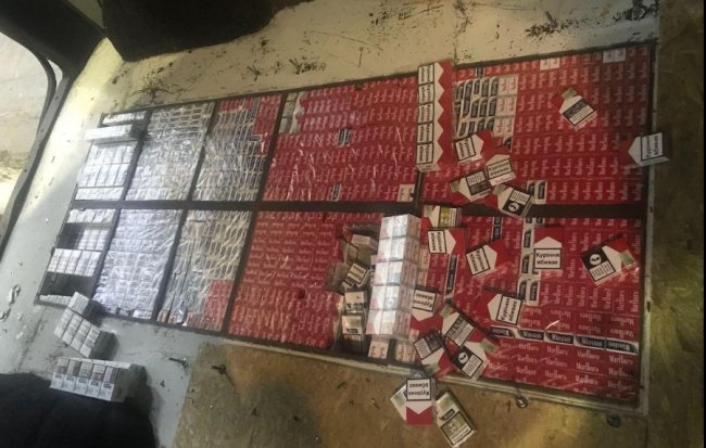 У волинянина забрали автомобіль через контрабандні цигарки. ФОТО