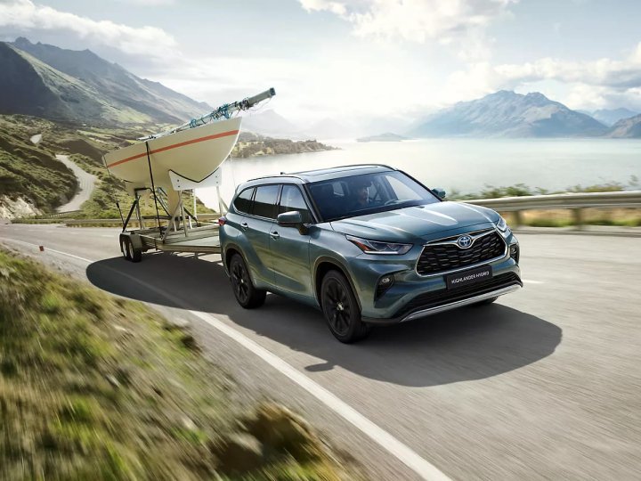 Toyota Highlander: кросовер преміального рівня для великої родини