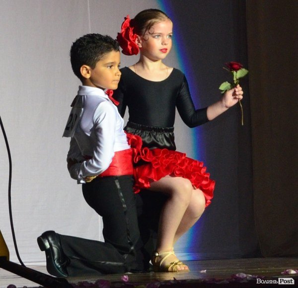 У Луцьку вибирали маленьких принца і принцесу. ФОТО