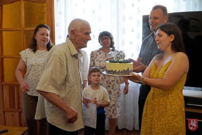 Житель Володимира відсвяткував 100-річчя. ФОТО