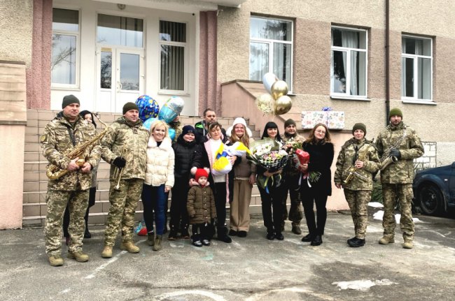 На Волині з «пологового» зустріли дружину загиблого Героя Сергія Циби