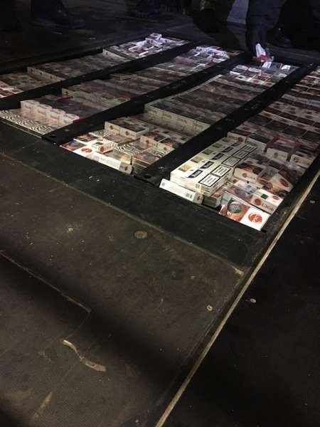 Через Ягодин намагались провезти контрабандних цигарок на півмільйона гривень. ФОТО