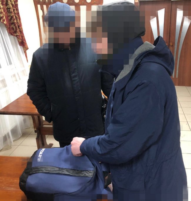 На Волині арештували жителя Кривого Рогу, підозрюваного у наркозлочинах. ФОТО