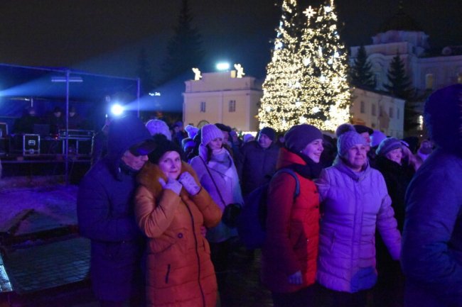 Як лучани колядували з відомими гуртами. ФОТО