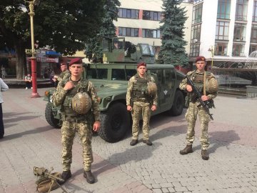 Львівські десантники покажуть свою техніку та озброєння у волинських містах