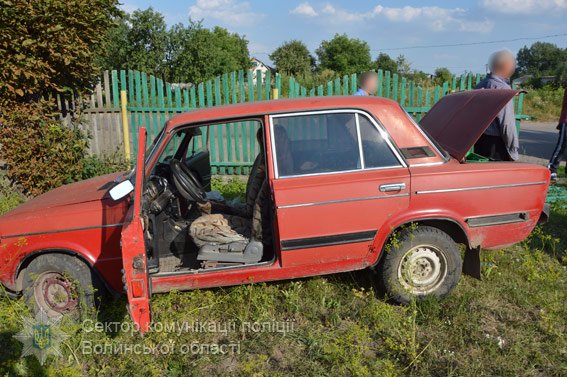 Затримали волинянина із мисливським ножем в авто