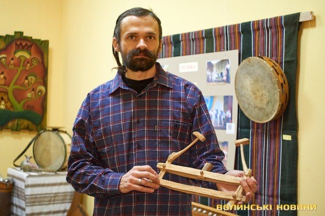 На Волині презентували унікальну виставку музичних інструментів. ФОТО