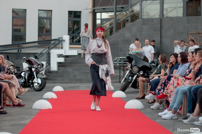 Гурт «СКАЙ», байкери та неймовірні колекції одягу: чим вражав другий день  «Lutsk Fashion Weekend»