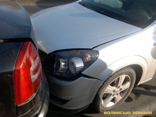 У Луцьку - аварія на мосту. ФОТО