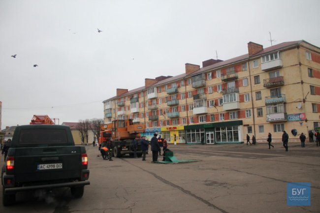 Як цьогоріч прикрасять головну ялинку у Володимирі