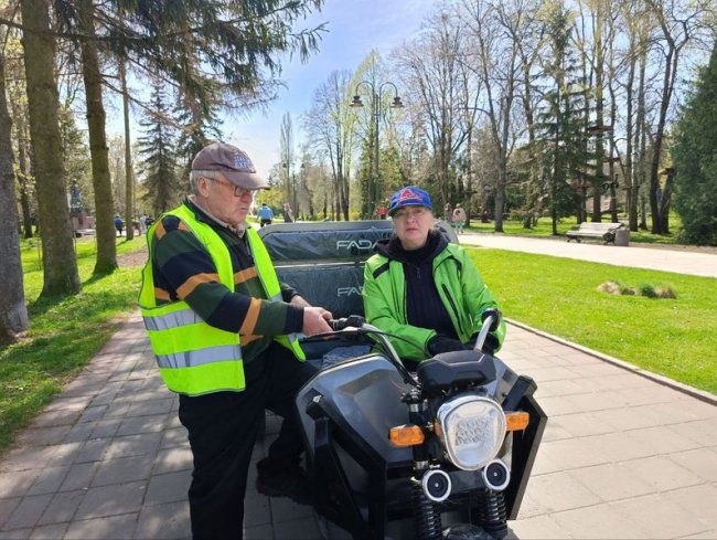 Озеленення Луцька: як комунальники наводять лад на клумбах і в парках