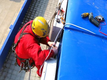 Послуги електрика в Запоріжжі, як викликати аварійних електриків*