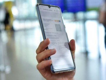 Волинянин скачав в інтернеті фейковий COVID-сертифікат і отримав штрафу понад 4 тисячі
