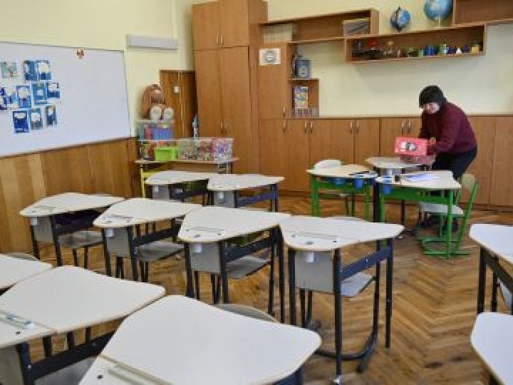 У Ківерцях здійняли ґвалт через закриття гімназії: батьки б'ють на сполох