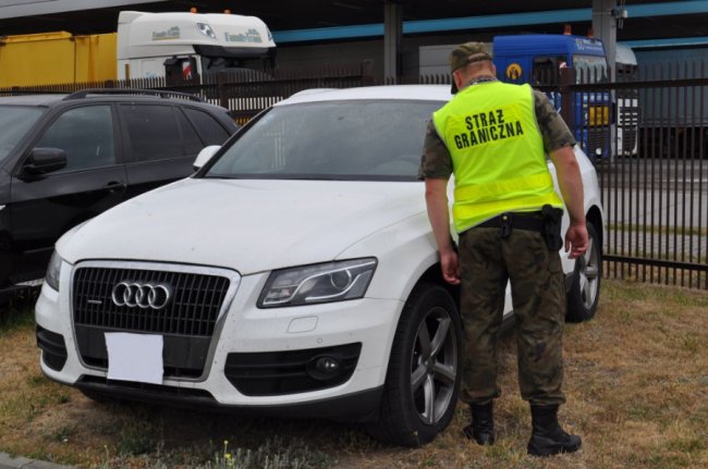 Поляки не пустили на Волинь недешеве крадене авто 