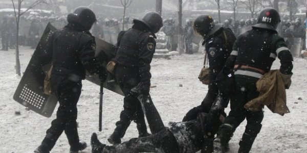  Як силовики «зачищали» людей на Грушевського. ФОТО