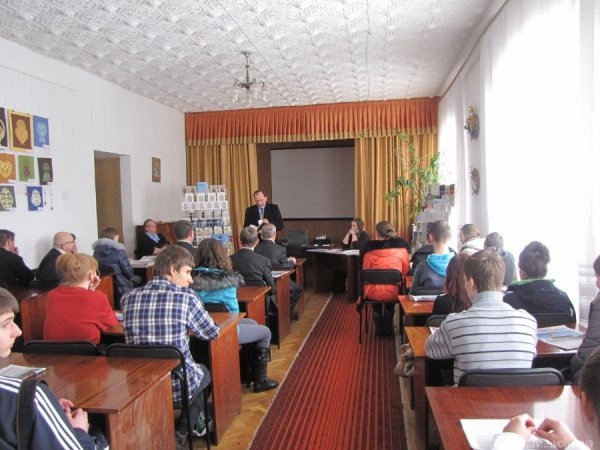 У Луцьку презентували християнські книги. ФОТО