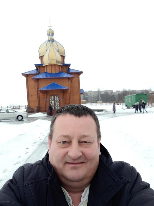 Волиняни подарували ікону храму у Волновасі та скупалися у крижаній ополонці. ФОТО